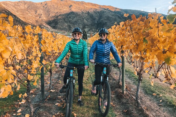 Bike The Wineries (Full-Day) - Bike & Wine Tour - Arrowtown and the Kawarau area: the ride’s first wow moments