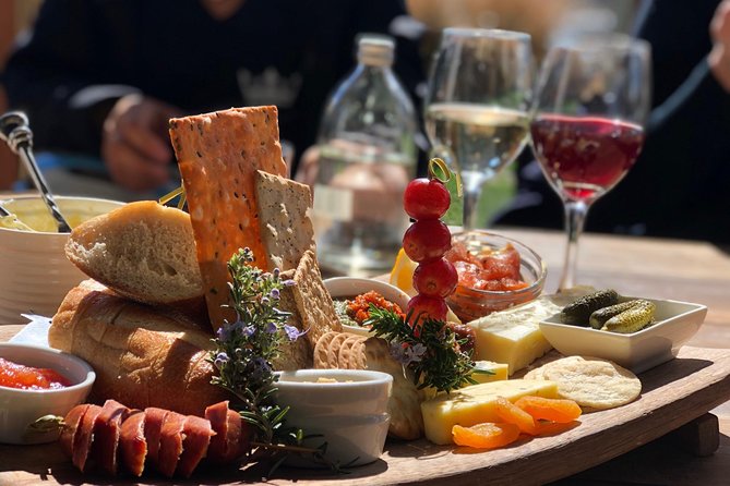 Bike & Wine Tour: Arrowtown to Valley of the Vines - Time on the Clock: How the 7 Hours Feel in Real Life