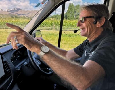 Boutique Winery Half-Day Tour & Vineyard Platter-Style Lunch - Electric-Car Touring and Timed Pickup From Queenstown