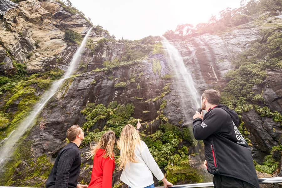 From Queenstown: Milford Sound Day Trip on Premium Coach - Eglinton Valley Photo Stop: Glacier History With Minimal Fuss