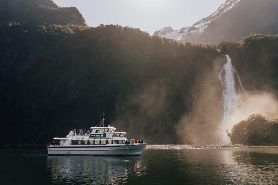 From Queenstown: Milford Sound Full-Day Trip by Plane & Boat - Check-In, Timing, and Getting to the Right Place Without Drama