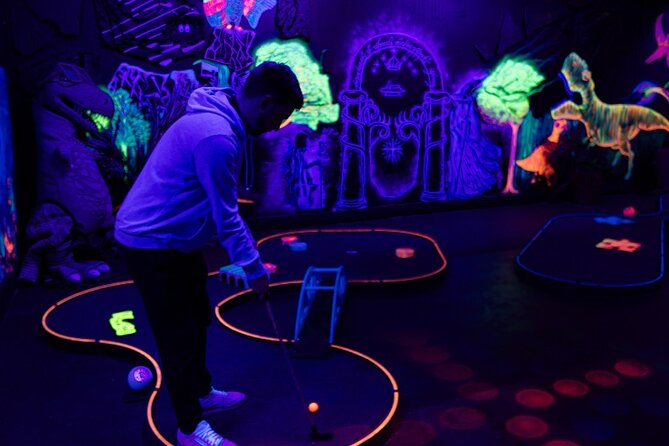 Glow in the Dark Mini Golf in Queenstown - Should you book Putt’N’Glow at Thrillzone?