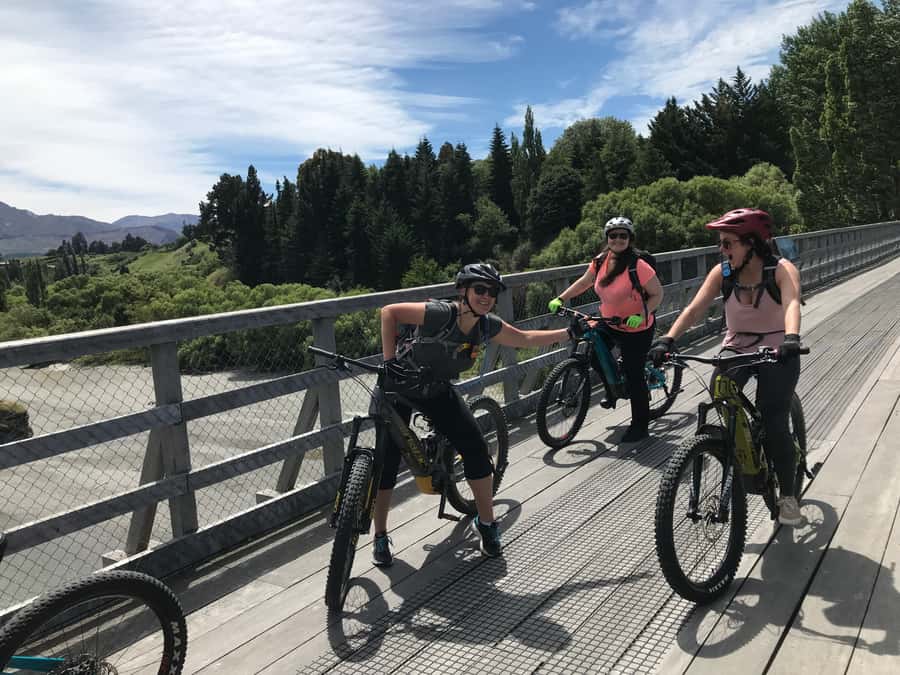 Guided Scenic E-bike Tour - Ride to the Lake - Small group riding: why 8 people changes everything