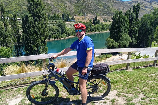 Lake Dunstan Cycleway Bike Rental And Return Shuttle - E-bikes on a 42km trail: why it feels like half the distance