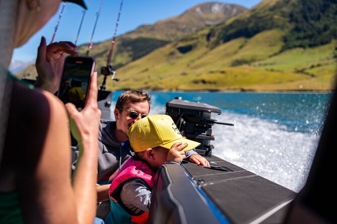 Lake Wakatipu Queenstown: 3 Hour Fishing Adventure by Boat - Gear, Food, and the Little Comforts That Save Your Trip