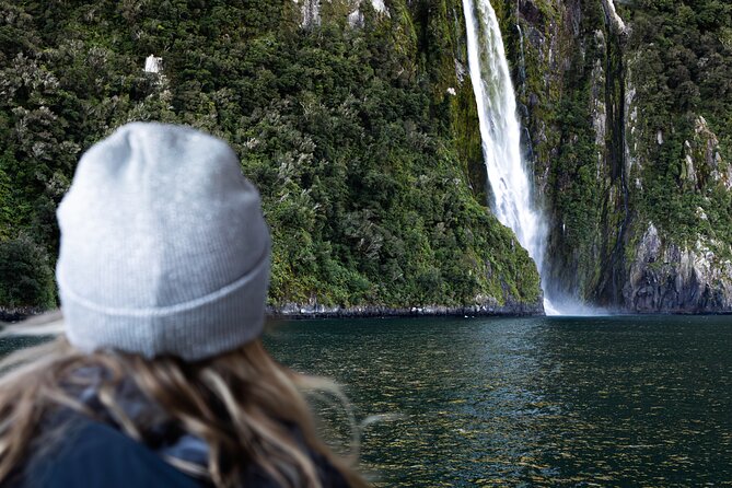 Milford Sound Flight and Cruise ex Queenstown (incl Lunch) - The Return Flight: A Different Route Over Fiordland and Sutherland Falls