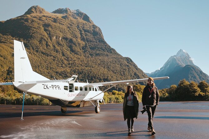 Milford Sound Fly Explore Fly ex Queenstown by Glenorchy Air - Glacier views and the ice plateau moment