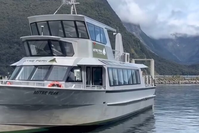 Milford Sound Private Day Trip from Queenstown via Te Anau - Private route planning with pickup from Queenstown