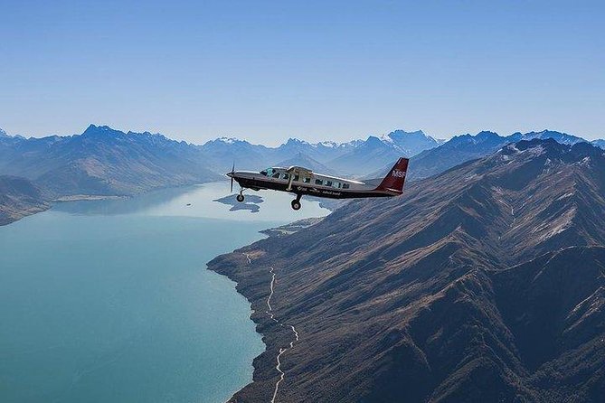 Milford Sound Scenic Flight from Queenstown - The First Aerial Leg: Fiordland National Park in One Continuous View