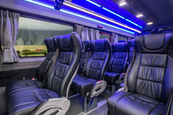 Milford Sound Small Group Tour, Cruise & Picnic Lunch - A 6:45am start and a small Sprinter (max 16)
