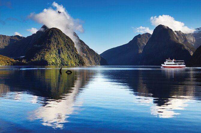 Milford Sound Small Group Tour, Cruise & Picnic Lunch - Price and value: is $232.71 worth a 13-hour day?