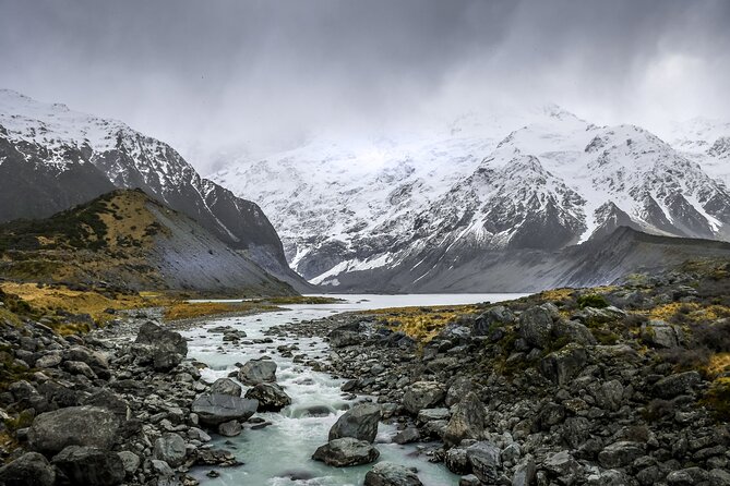 Mt Cook Day Small-Group Tour From Queenstown - Queenstown to Kawarau Gorge: Coffee, Roads, and Photo Stops