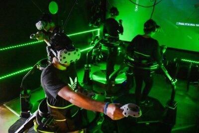 Omni VR - Multiplayer Virtual Reality - Game variety: zombies, haunted quests, and tactical missions