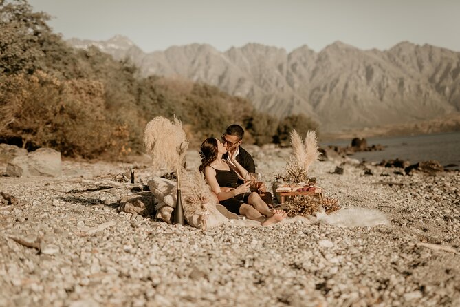 Private Couples Photo Shoot in Queenstown - Queenstown, but photographed like a story