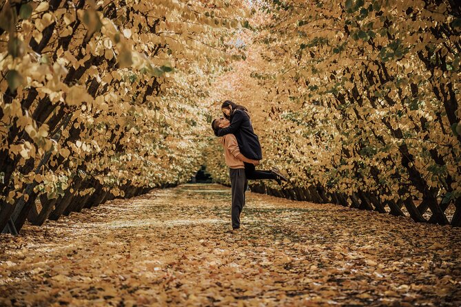 Private Couples Photo Shoot in Queenstown - What you’ll get: 80+ high-res high-fives (digitally)