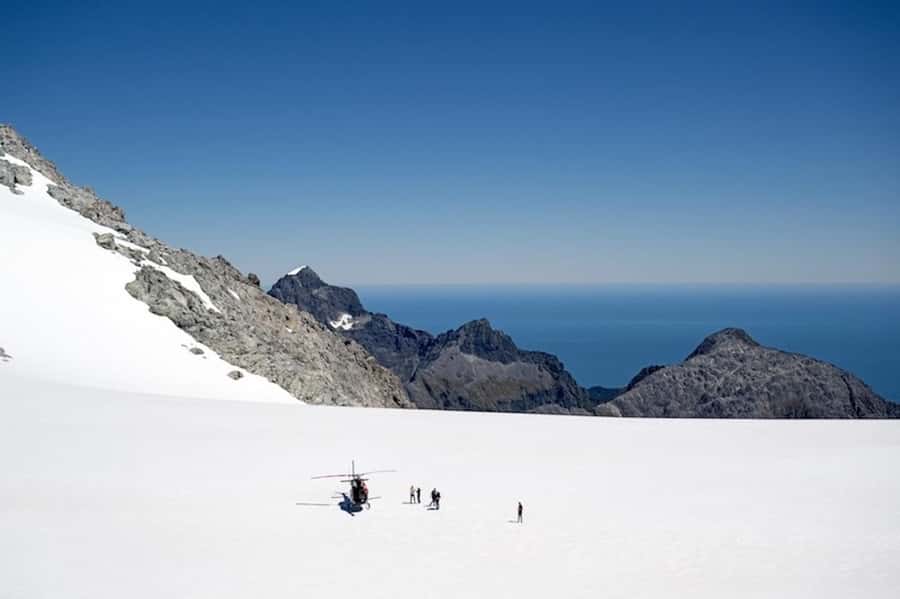 Queenstown: 2.5 Hour Flight to Fiordland's Iconic Locations - Earnslaw Burn Basin: The Only Permitted Landing