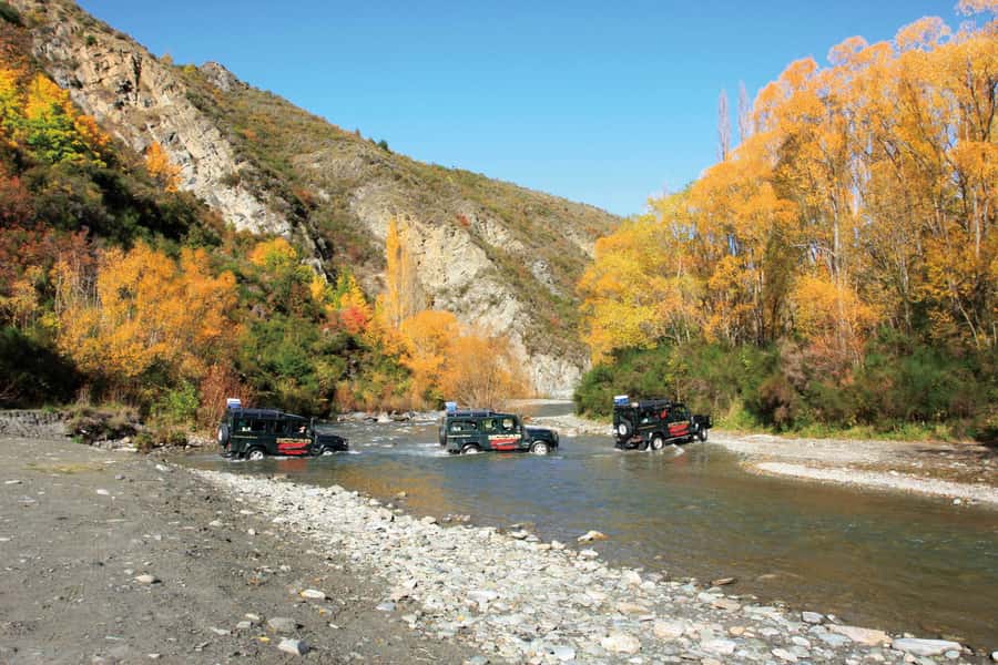 Queenstown: 4WD Lord Of the Rings Half-Day Tour - From Shotover Street to the Wakatipu Basin: Remarkables and Queenstown Hill