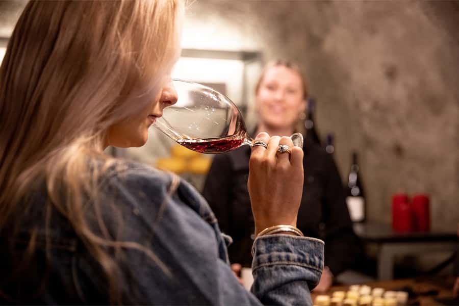 Queenstown, Arrowtown, Gibbston: Flexible Wine Hopper Tours - Key things to know before you go