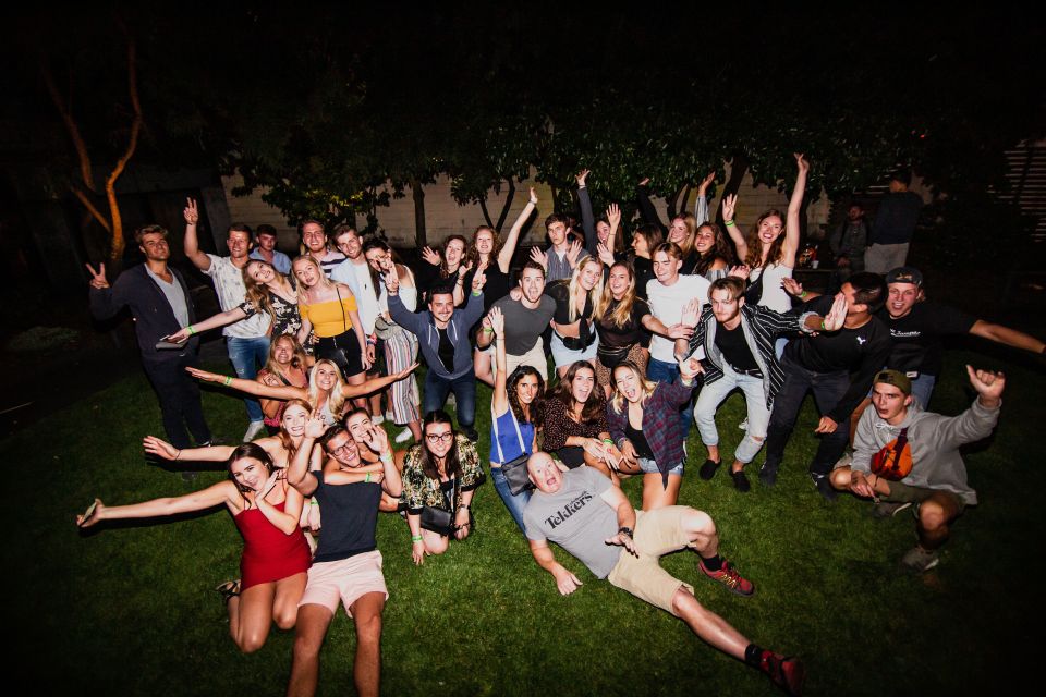 Queenstown: Bar Crawl with 5 Free Shots and Pizza - Photos on Facebook: A Practical Way to Remember the Night