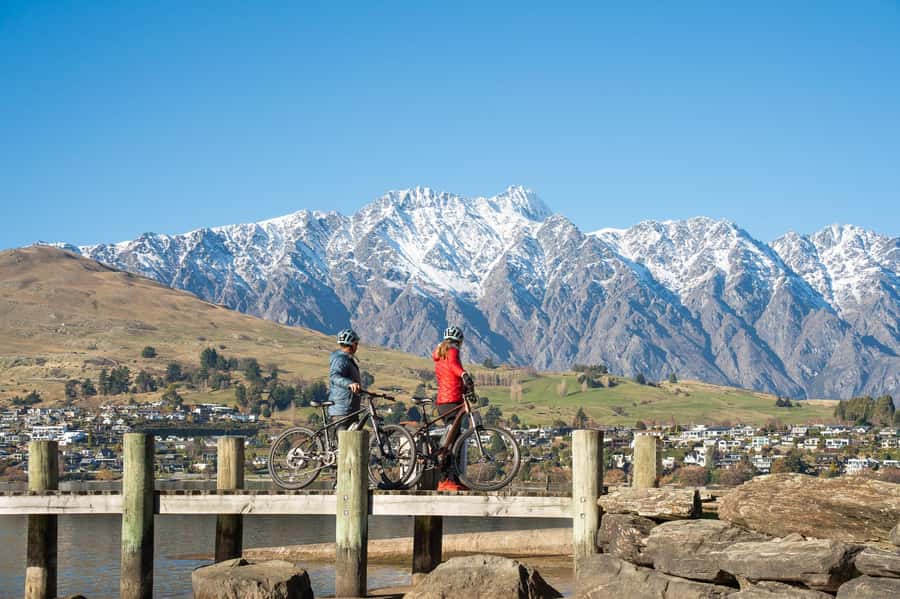 Queenstown: E-bike Hire on the Queenstown Trail - What’s included (and what you should plan to bring)