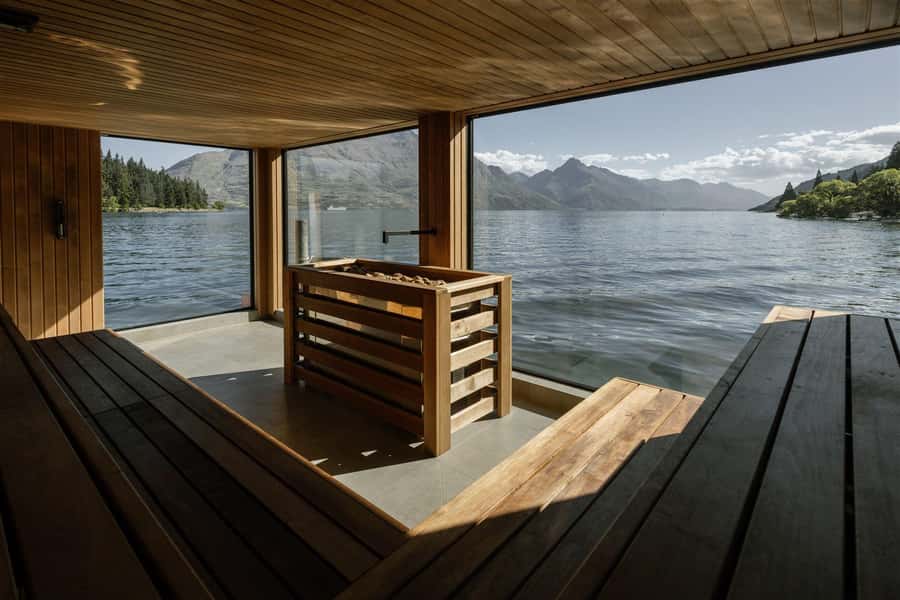Queenstown: Floating Sauna Experience on Lake Whakatipu - Key highlights worth your time