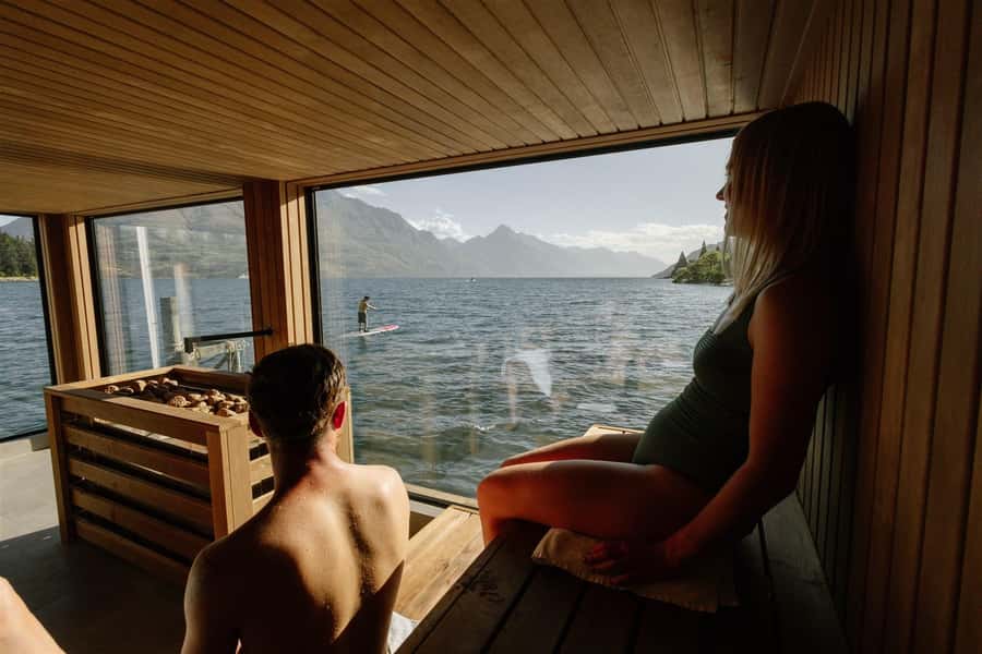 Queenstown: Floating Sauna Experience on Lake Whakatipu - What to bring and what rules you must follow