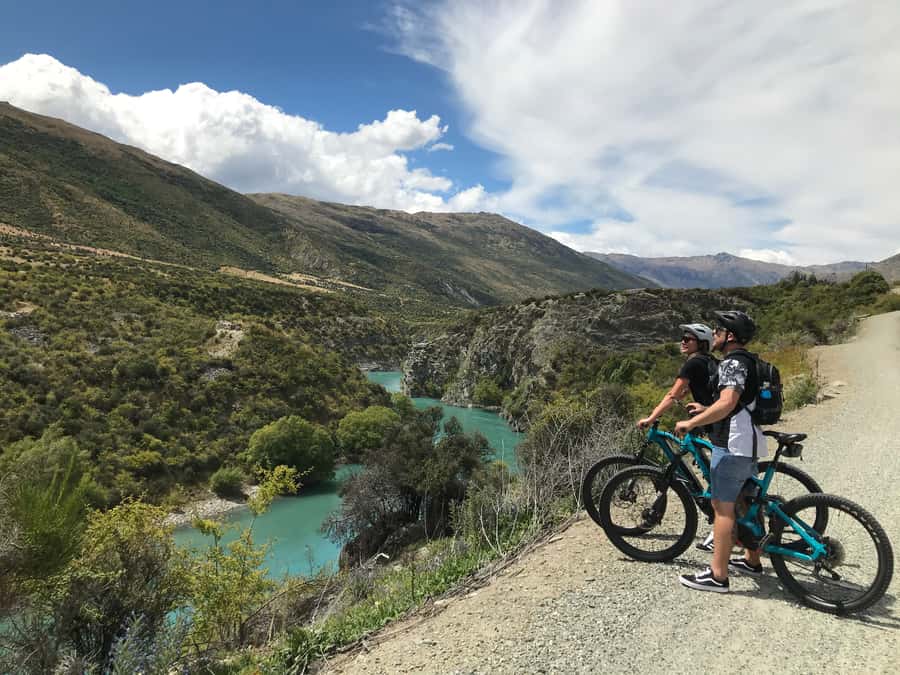 Queenstown: Guided E-Bike Tour with Winery Visits & Tastings - Value check: is $194 worth it in the real world?