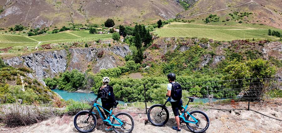 Queenstown: Guided E-Bike Tour with Winery Visits & Tastings - The route: Queenstown’s wine country without the car slog