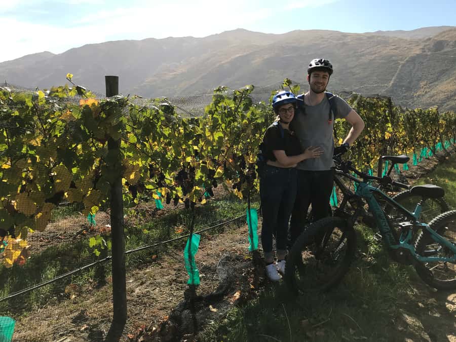 Queenstown: Guided E-Bike Tour with Winery Visits & Tastings - Kawarau Bridge Historic Reserve: the bungy landmark stop