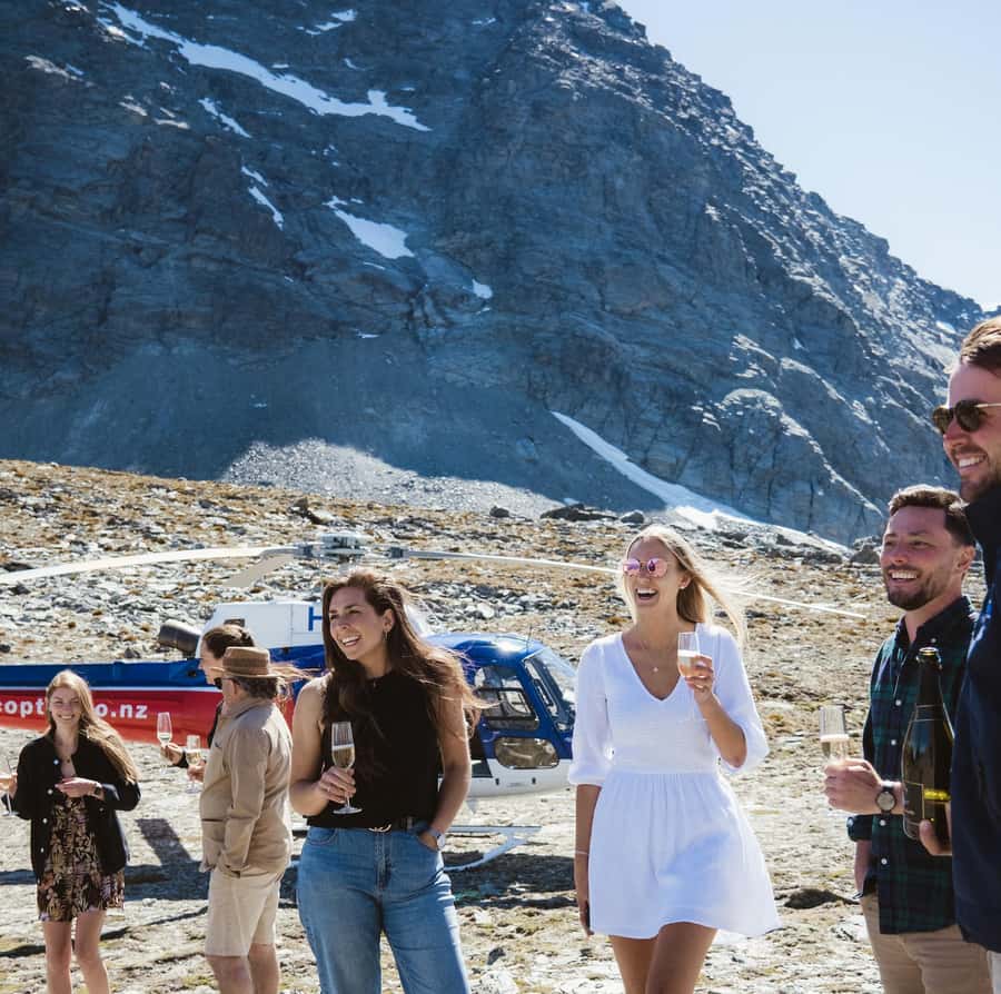 Queenstown: Helicopter & Wine Tasting Tour - The flight: aerial Gibbston views plus a mountaintop bubbly break
