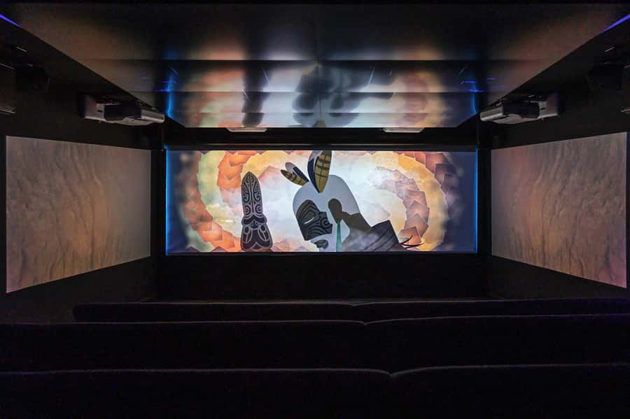Queenstown: Hidden Underwater Theatre Experience - The 14-Minute Time Tripper Show: Black Light Theatre With a Lake-Legend Twist