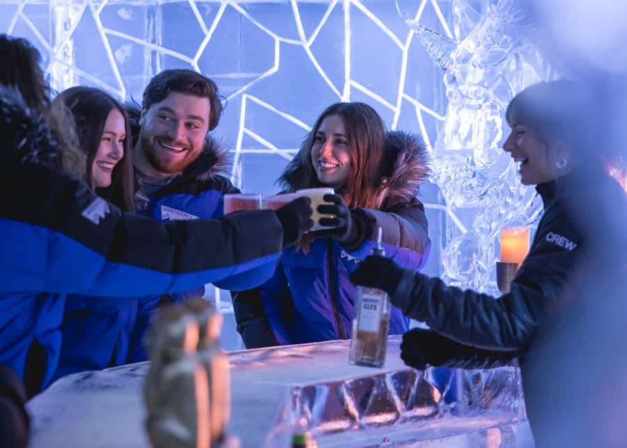 Queenstown: Ice Bar Entry with Warm Winter Gear and Drink - Ice-carving you can actually see: the room built from 30 tonnes of ice