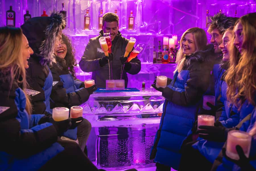 Queenstown: Ice Bar Entry with Warm Winter Gear and Drink - Your hour: how to make the most of a 1-hour ice bar ticket