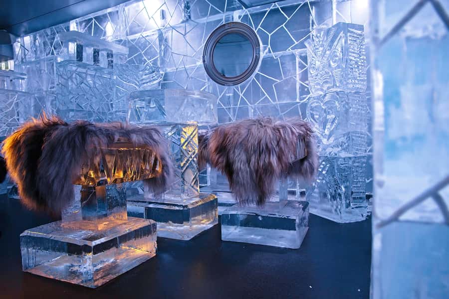 Queenstown: Ice Bar Entry with Warm Winter Gear and Drink - Price and value: what $35 buys you in Queenstown