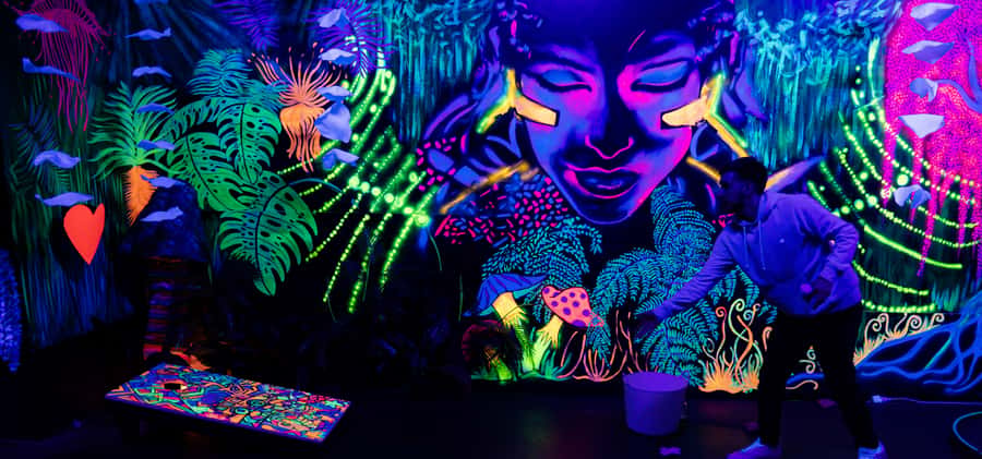 Queenstown: Indoor Putt 'n' Glow Mini Golf - Key Points at a Glance