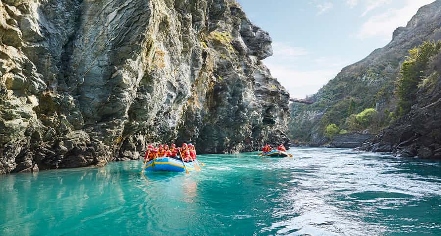 Queenstown: Kawarau River Rafting and Jet Boat Ride - Jet Boat First: the 360-degree Queenstown warm-up