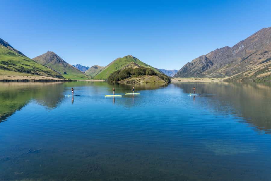 Queenstown: Kayaking or SUP Experience on Moke Lake - On the water: horseshoe views and pacing that feels natural