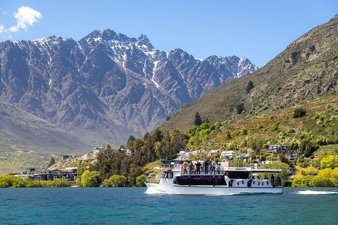 Queenstown: Lake Wakatipu Scenic Cruise (90 Minutes) - Lake Wakatipu by boat: why 90 minutes feels like the right size