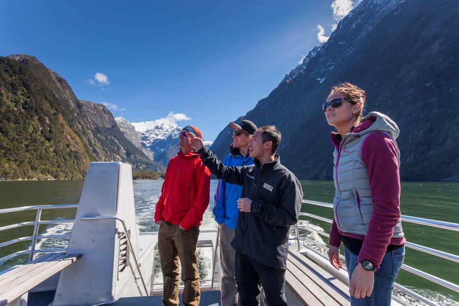 Queenstown: Milford Sound Cruise with Helicopter Transfer - Queenstown to Milford Sound by helicopter: what it really feels like