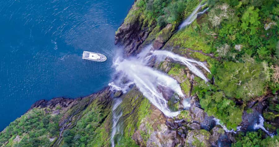 Queenstown: Milford Sound Small-Group Tour w Cruise & Lunch - Key reasons this Milford Sound day trip feels worth it