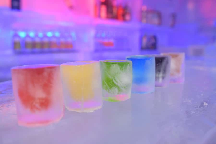 Queenstown: Minus 5 Ice Bar Experience with Drink Options - Inside the Carved Ice World: 18+ Tonnes of Handcrafted Ice