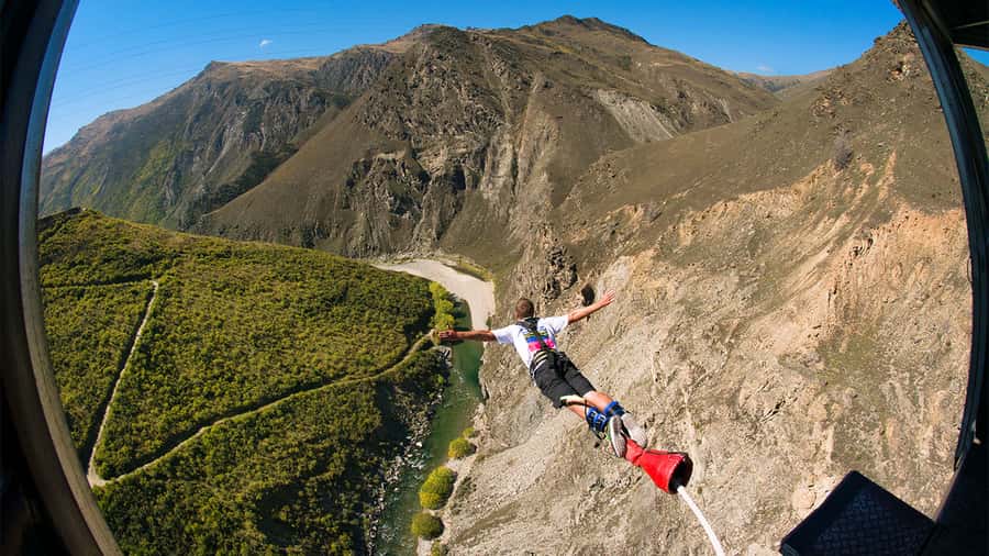 Queenstown: Nevis Bungy - Australasia's Biggest Bungy! - Nevis Bungy at 134m: what that height means for your nerves