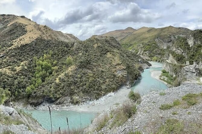 Queenstown: Private 4WD Adventure (4 hrs) – Choose Your Route - Gold rush stories at a historic school: why that tea stop matters