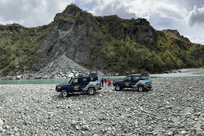Queenstown: Private 4WD Adventure (4 hrs) – Choose Your Route - What to bring: weather-ready clothes for canyon country