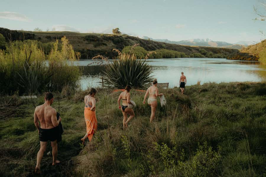 Queenstown: Riverside Sauna and Cold Plunge Experience - Heat by the Kawarau River: what the 75 minutes really feels like