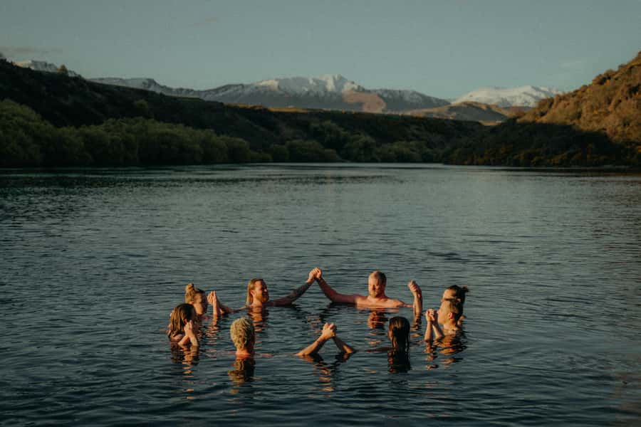Queenstown: Riverside Sauna and Cold Plunge Experience - Your cold plunge options: ice bath, river swim, or cold showers