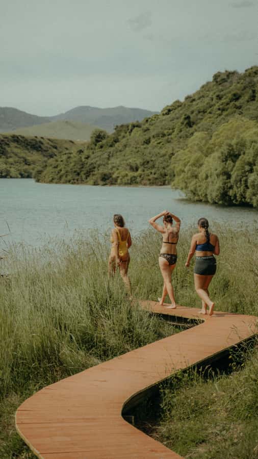 Queenstown: Riverside Sauna and Cold Plunge Experience - Practical: what to bring and how to prepare