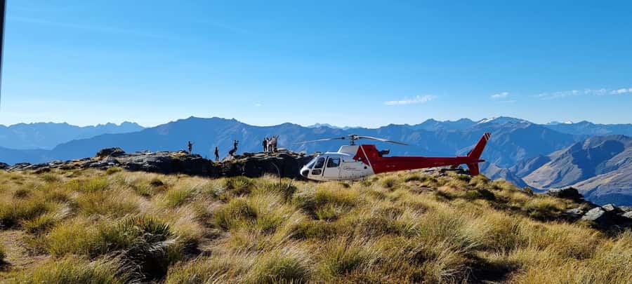 Queenstown: Scenic Alpine Heli-Flight - From hotel pickup to rotor lift-off