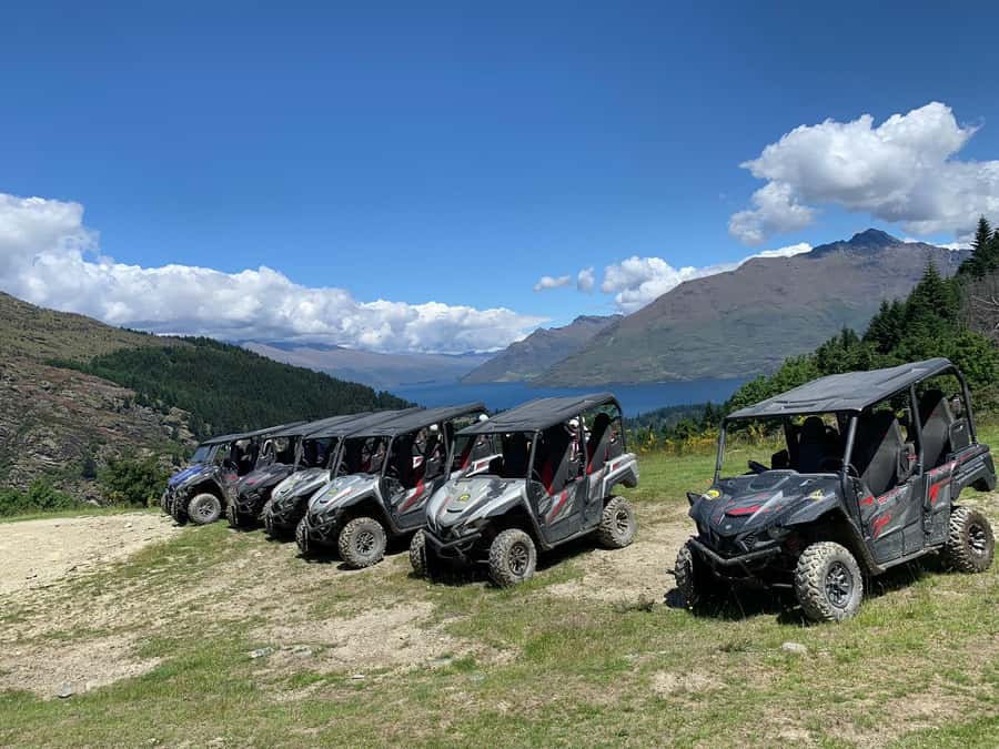 Queenstown: Self Drive Guided Buggy Tour - Terrain, corners, and the viewpoint stops for real photos