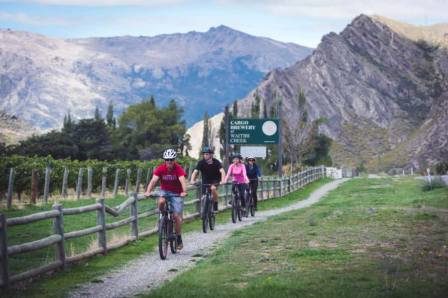 Queenstown: Self-Guided Gibbston Valley Wineries Bike Tour - How the Queenstown-to-Gibbston bike plan really works